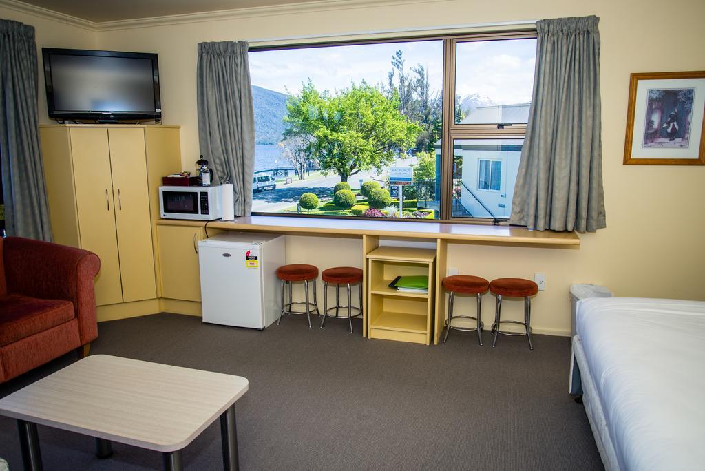 Edgewater Motel Te Anau Exterior foto